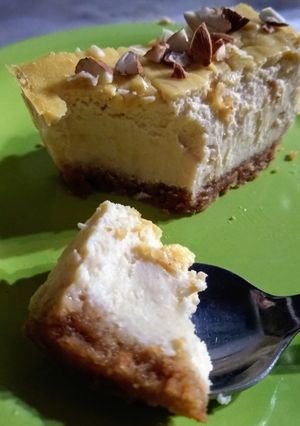 Una foto de ✨Cheesecake de yogurt bebible y galletitas CON HORNO.✨