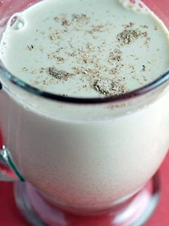 Eggnog (அல்லாத மது பானம்) செய்முறை முக்கிய புகைப்படம்