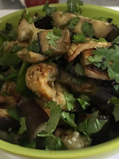 Una foto de Ensalada árabe de berenjenas
