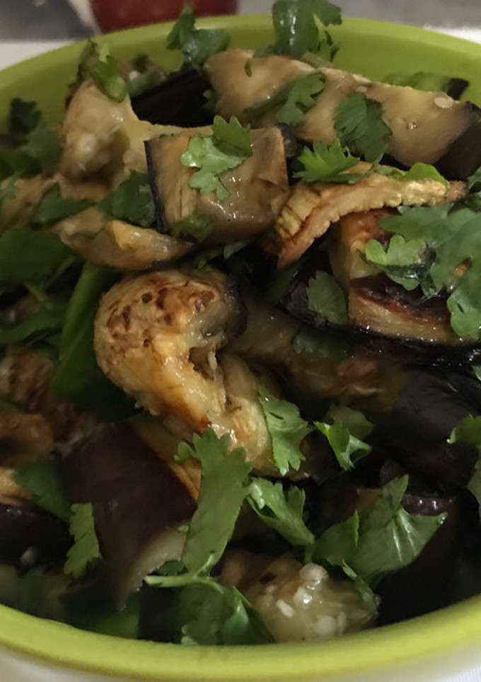 Una foto de Ensalada árabe de berenjenas
