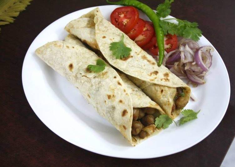 Simple Way to Make Ultimate PINDI CHANA WRAP / PINDI Chana ROLL