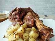 Una foto de codillo al horno
