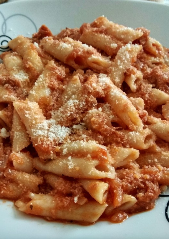 Una foto de Macarrones con atún