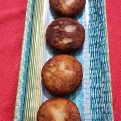 A picture of Traditional Aloo tikkis.
