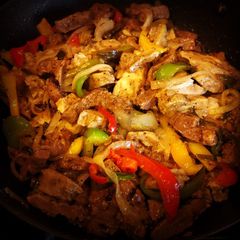 A picture of Steak & Chicken Fajitas.
