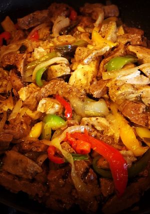 A picture of Steak & Chicken Fajitas.