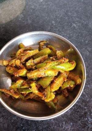ટીંડોળા નુ લોટ વાળુ શાક (Tindora Lot Valu Shak Recipe In Gujarati) રેસીપી મુખ્ય ફોટો