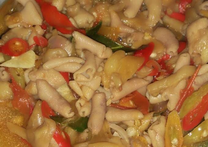 Bagaimana Menyiapkan Oseng Usus Ayam Anti Gagal