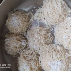 A picture of Idiyappam (rice flour and amrutham podi).
