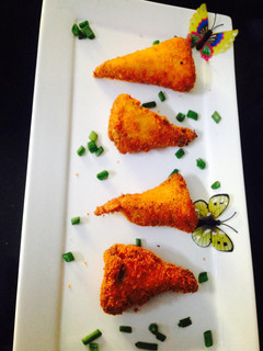 A picture of Crispy bread cones.
