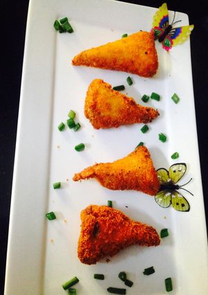 A picture of Crispy bread cones.