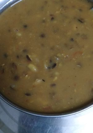 दाल मखनी (dal makhani recipe in Hindi) रेसिपी मुख्य फोटो