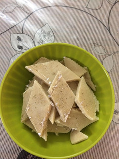 A picture of Peanut katli.