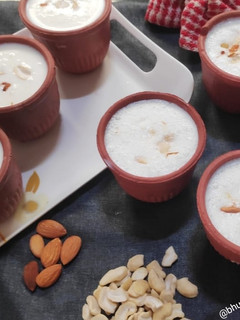 કુલ્હડ લસ્સી (Kulhad Lassi Recipe In Gujarati) રેસીપી મુખ્ય ફોટો