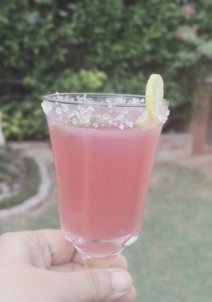 A picture of Rose Lemonade.