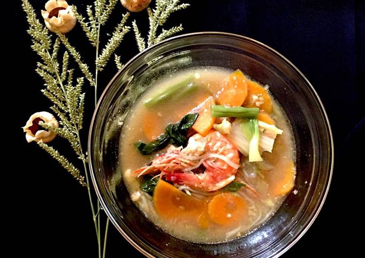 Cara Gampang Menyiapkan Sup udang saos tiram “21-8-20” yang Enak Banget