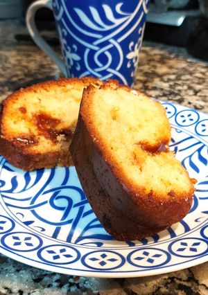 Una foto de Budín rápido se vainilla con corazón de Dulce de leche y algo +!
