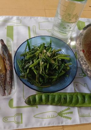Foto resep Sambel gowang feat kangkung tumis
