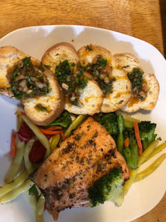 Una foto de Salmón en air fryer