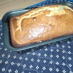A picture of Lemon cake.