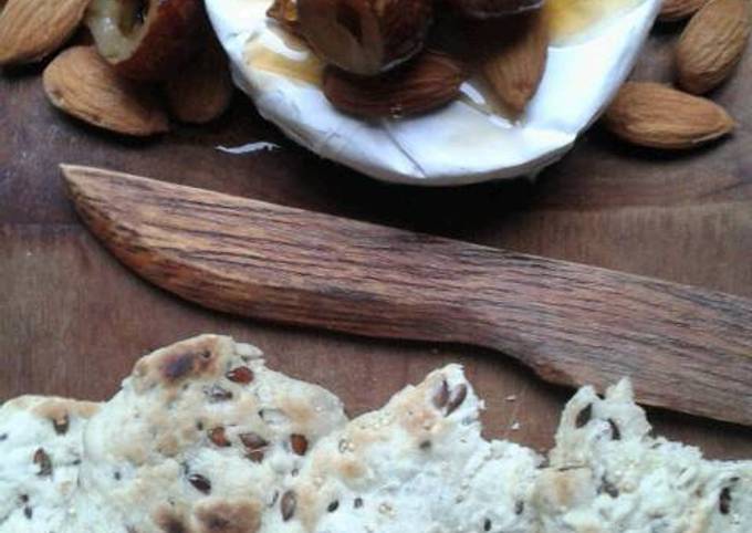 Queso Camembert al Horno con Frutos Secos y Miel de Palma Receta de  Daaaaay!- Cookpad