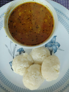 A picture of Idli sambhar.