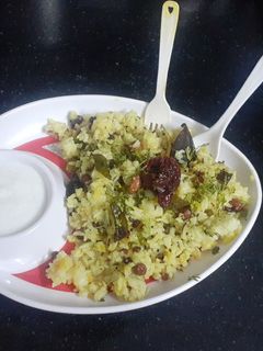 લેમન રાઈસ (Lemon Rice Recipe In Gujarati) રેસીપી મુખ્ય ફોટો