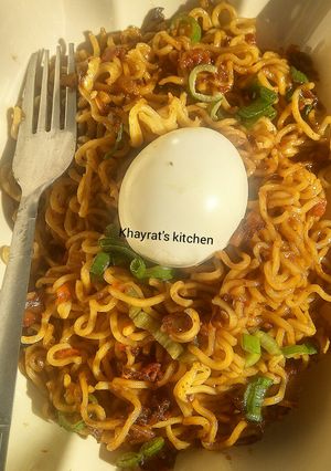 A picture of Ramen noodles.