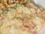 Uma foto de risoto queijo