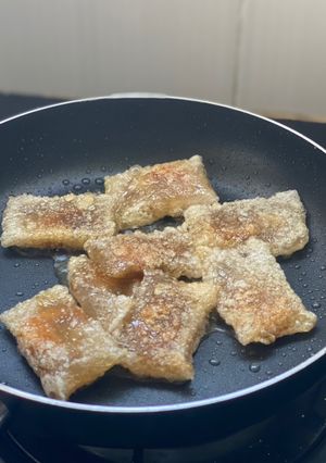 Hình của món Bánh bột lọc chiên.
