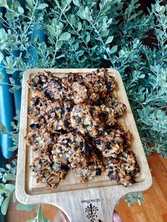 Hình của món Cookies 🍪 Ngũ cốc trái cây 🍇 🍌 🍎 🍏 🍫.