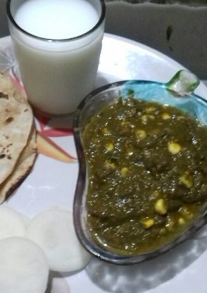 A picture of Spinach corn sabji.