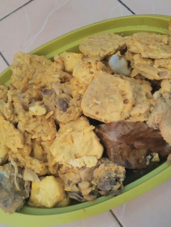Cara Bikin Ayam Bumbu Kuning untuk Stock Lauk Yang Sederhana