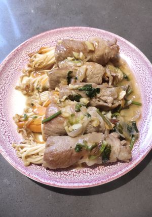 A picture of Enoki Mushroom Roll.
