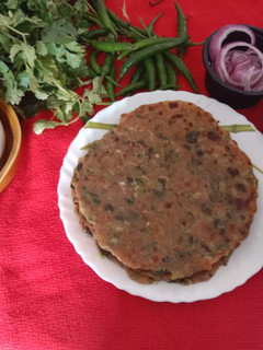A picture of Methi Missi Roti.