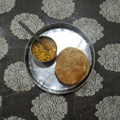 A picture of Puri.
