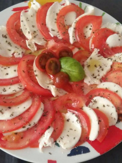 Una foto de Ensalada Caprese