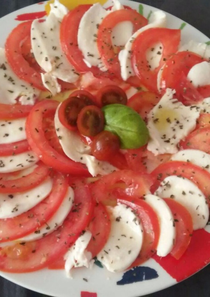 Una foto de Ensalada Caprese