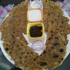 Onion paratha A picture of Onion paratha.