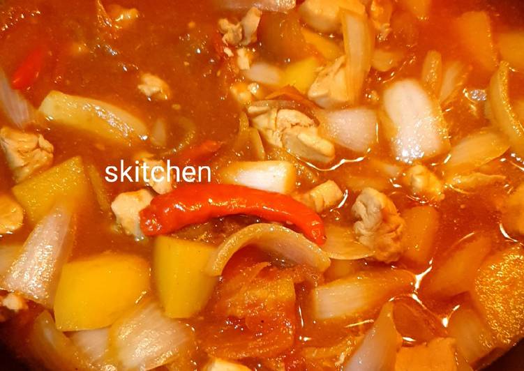 Cara Gampang Menyiapkan Tomato Chicken Stew / Bistik Ayam Pedas yang Lezat