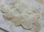 Una foto de salsa blanca para pasta
