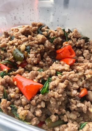 A picture of Keto Thai Basil Stir-Fried Ground Pork (Pad Krapow Moo Sap).