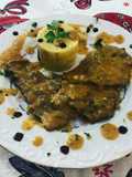 Fricandó de ternera con puré de patata y emulsión de aceite de trufa