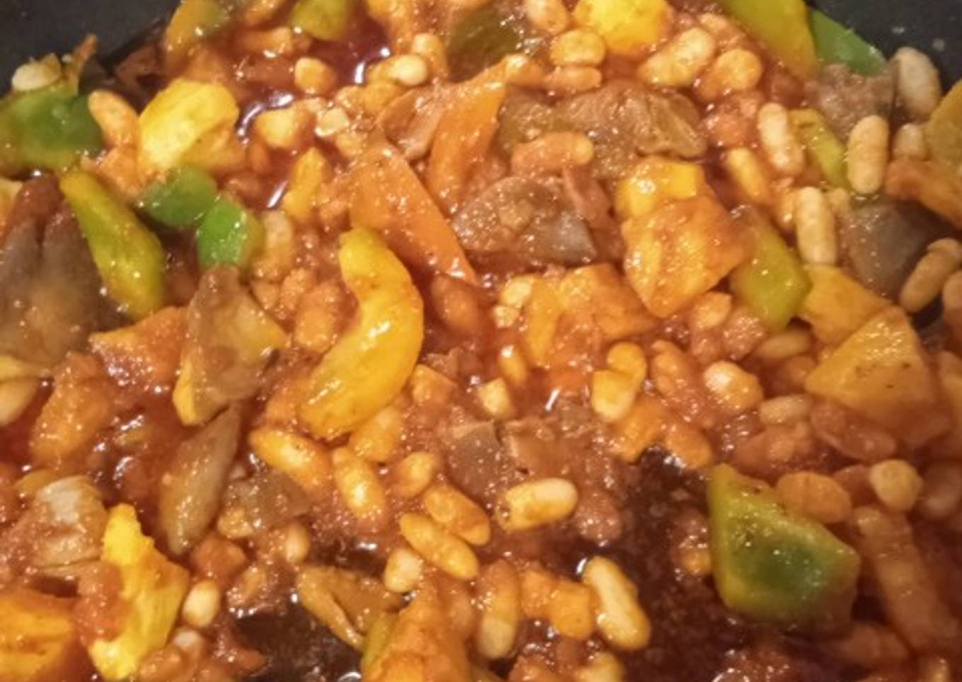 Judías blancas con setas y pimiento