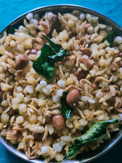 திடீர் மேகி மிக்சர் (thideer maggi Mixer recipe in tamil) செய்முறை முக்கிய புகைப்படம்