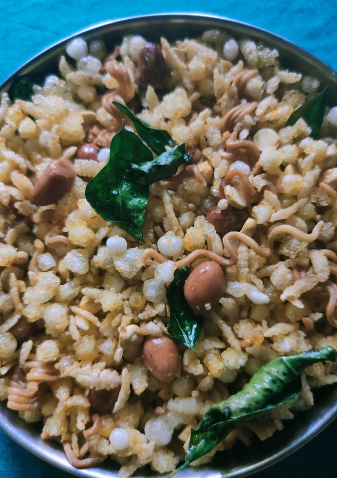 திடீர் மேகி மிக்சர் (thideer maggi Mixer recipe in tamil) செய்முறை முக்கிய புகைப்படம்