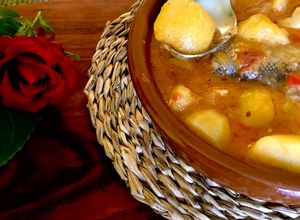 Una foto de Patatas guisadas con bacalao