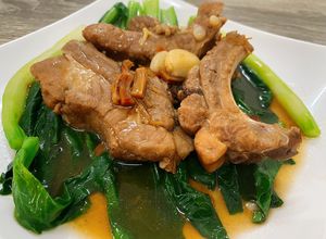 Hình của món Chinese : Sườn hầm sò khô.