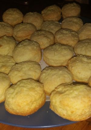 Una foto de Scones de queso🧀🤤