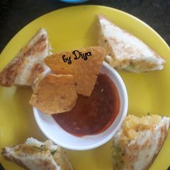 A picture of Aloo Toast Sandwich.
